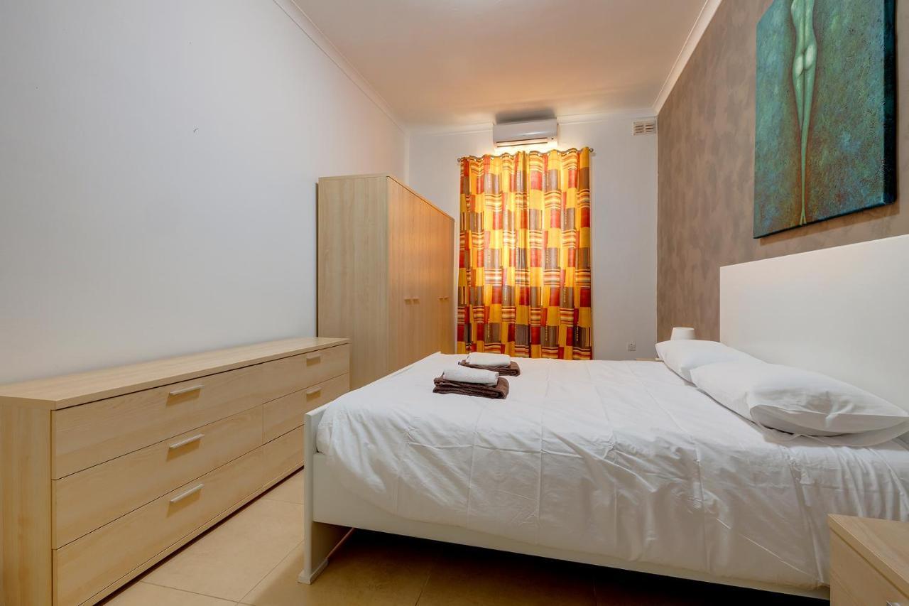 Modern 2 Bedroom Maisonette In Central 斯利马 外观 照片