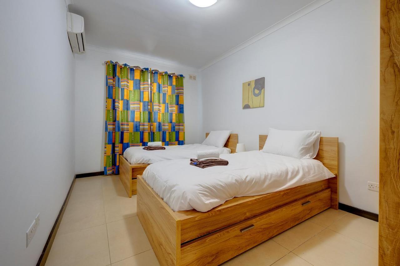 Modern 2 Bedroom Maisonette In Central 斯利马 外观 照片